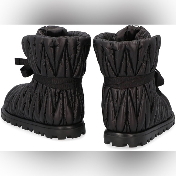 Miu Miu Women’s 35.5 (US 5.5) Matelassé Padded Ankle Boots - Picture 2 of 9